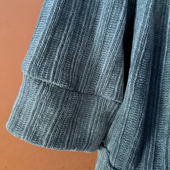 Joyfolie Sweater 14 - Picture 4 of 6